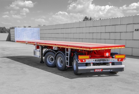 The compact 3-axle version of the ballast trailer
