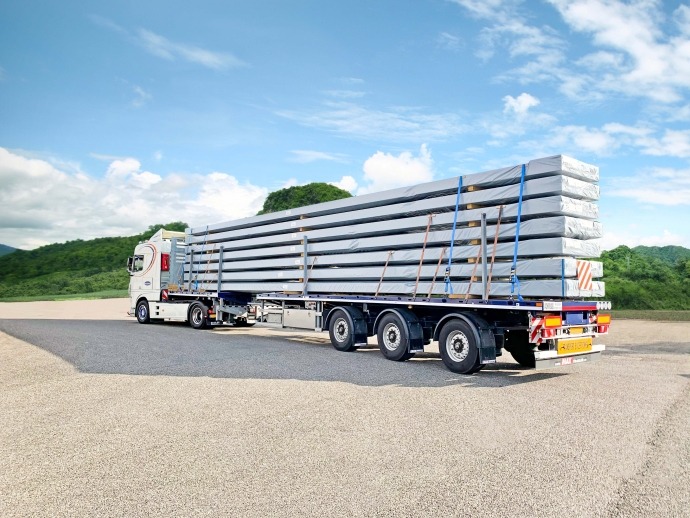 The MAX200 flatbed trailer for longer loads